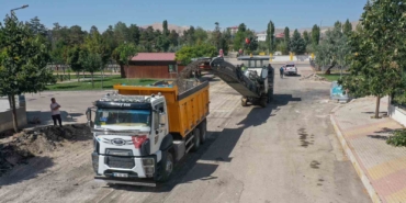 van-buyuksehir-belediyesi-suvaroglu-caddesinde-calismalara-basladi-UkHnA2N7.jpg