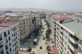 van-buyuksehir-belediyesi-suvaroglu-caddesini-yeniliyor-753OCEDy.jpg
