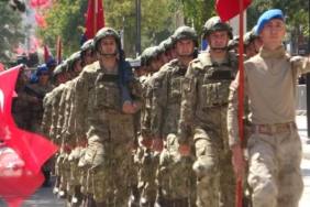 vanda-30-agustos-zafer-bayrami-kutlandi-L9ZuWUmF.jpg