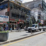 van-buyuksehir-belediyesi-caddelere-gul-suyu-sikti-enJc5FVC.jpg