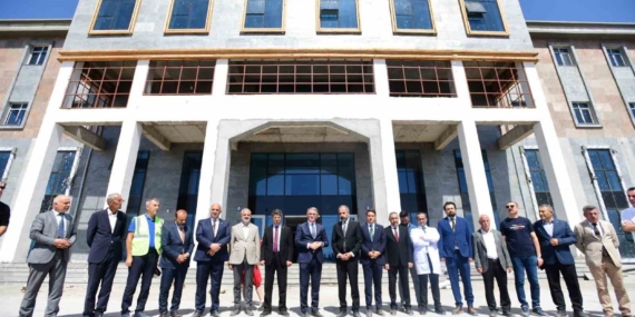 Van YYÜ’de sağlık ve eğitim yatırımlarında büyük hamle