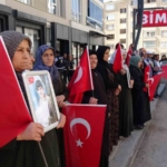 vanli-anne-baris-olsun-bu-aci-bitsin-tmVkCXll.jpg
