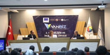 van-bilisim-ve-inovasyon-zirvesi-buyuk-ilgi-gordu-pFYWXfLm.jpg