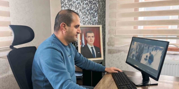 Van depremini dünyaya duyuran gazeteci: Mehmet Salih Akkuş