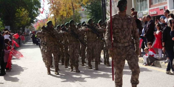 Van’da Cumhuriyet Bayramı coşkusu