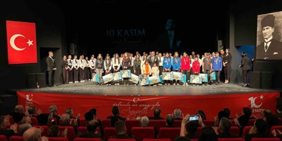 Atatürk, Bitlis, Van ve Hakkâri’de anıldı