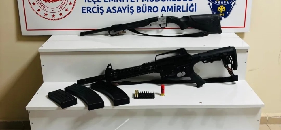 erciste-5-adet-ruhsatsiz-tabanca-ve-2-adet-yivsiz-av-tufegi-ele-gecirildi-rkGYX61W.jpg