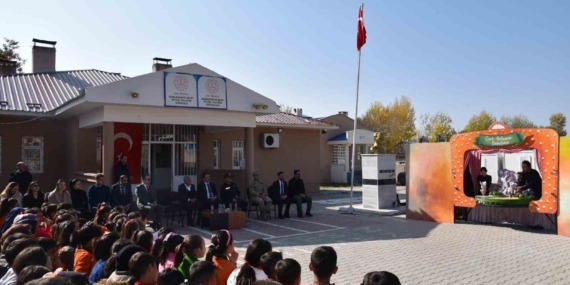 İpekyolu’nda minik yürekler sanatla buluştu