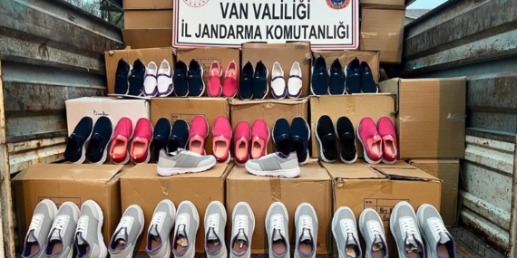 Van’da piyasa değeri yaklaşık 1 milyon 250 bin TL kaçak eşya ve malzeme ele geçirildi