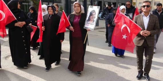 Vanlı ailelerin evlat nöbeti 112’nci haftasında sürüyor