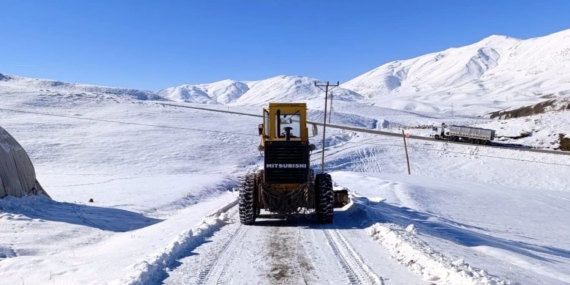 Van’da 35 ulaşım yolu kapalı