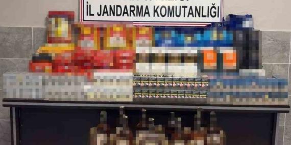 Van’da kaçak sigara, alkol ve gıda ürünü ele geçirildi