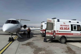 hasta-2-bebek-ambulans-ucakla-istanbula-sevk-edildi-qFCWiyI9.jpg