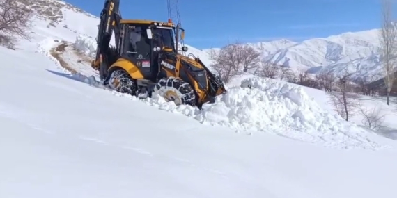 Van’da 78 yerleşim yerinin yolu kapalı