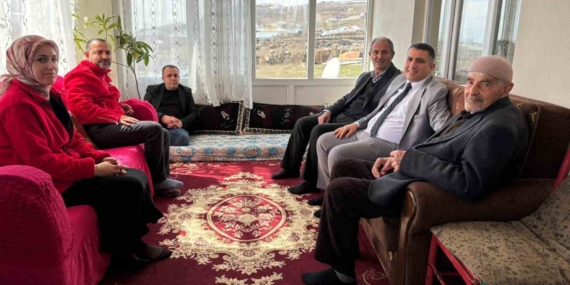 Kızılay’dan yalnız yaşayan yaşlılara bayram ziyareti