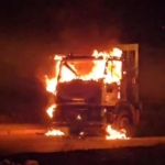 vanda-cop-kamyonu-alev-alev-yandi-lxlEBub9.jpg