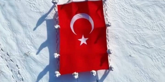 Van’da jandarma personelinden anlamlı yürüyüş